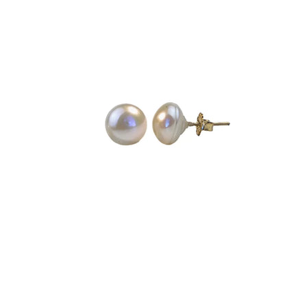 Timeless Elegance: 8mm Classic Pearl Earrings - Image #2